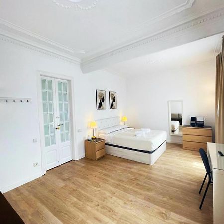 Flor Habitaciones Barcelona Ngoại thất bức ảnh