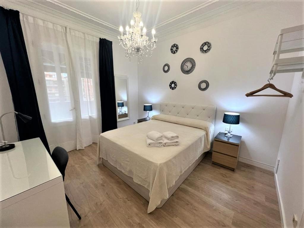 Flor Habitaciones Barcelona Ngoại thất bức ảnh