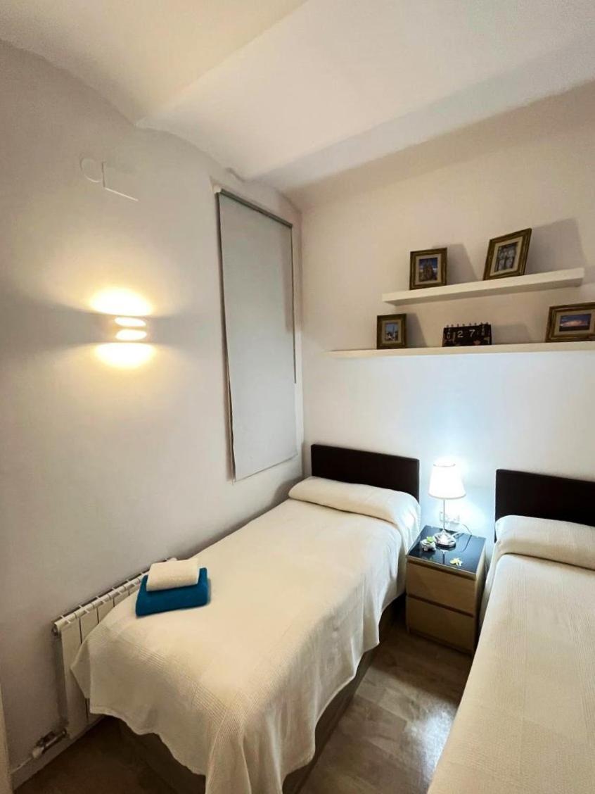 Flor Habitaciones Barcelona Ngoại thất bức ảnh